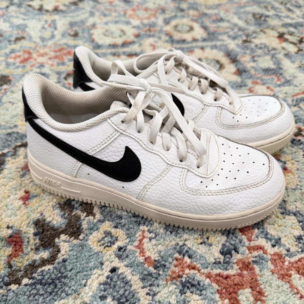 Nike Air Force Youth 3Y White Black Low Top Sneakers GUC*